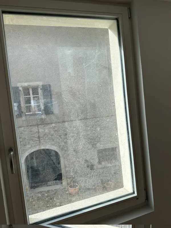 Fenêtre et cadre avant intervention