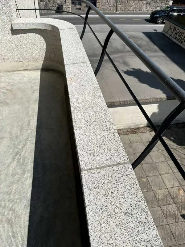 Escalier extérieur après intervention