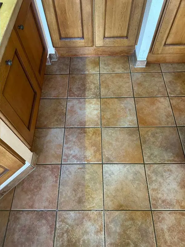 Carrelage d'entrée après intervention